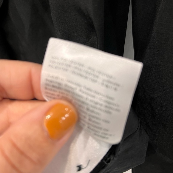 luisa CERANO
the heartbeat of fashion black bottom up shirt size 6 - Picture 8 of 9